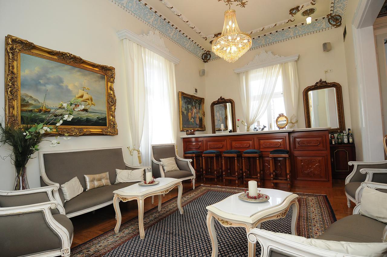 Hotel Pyrgos Of Mytilíni Extérieur photo