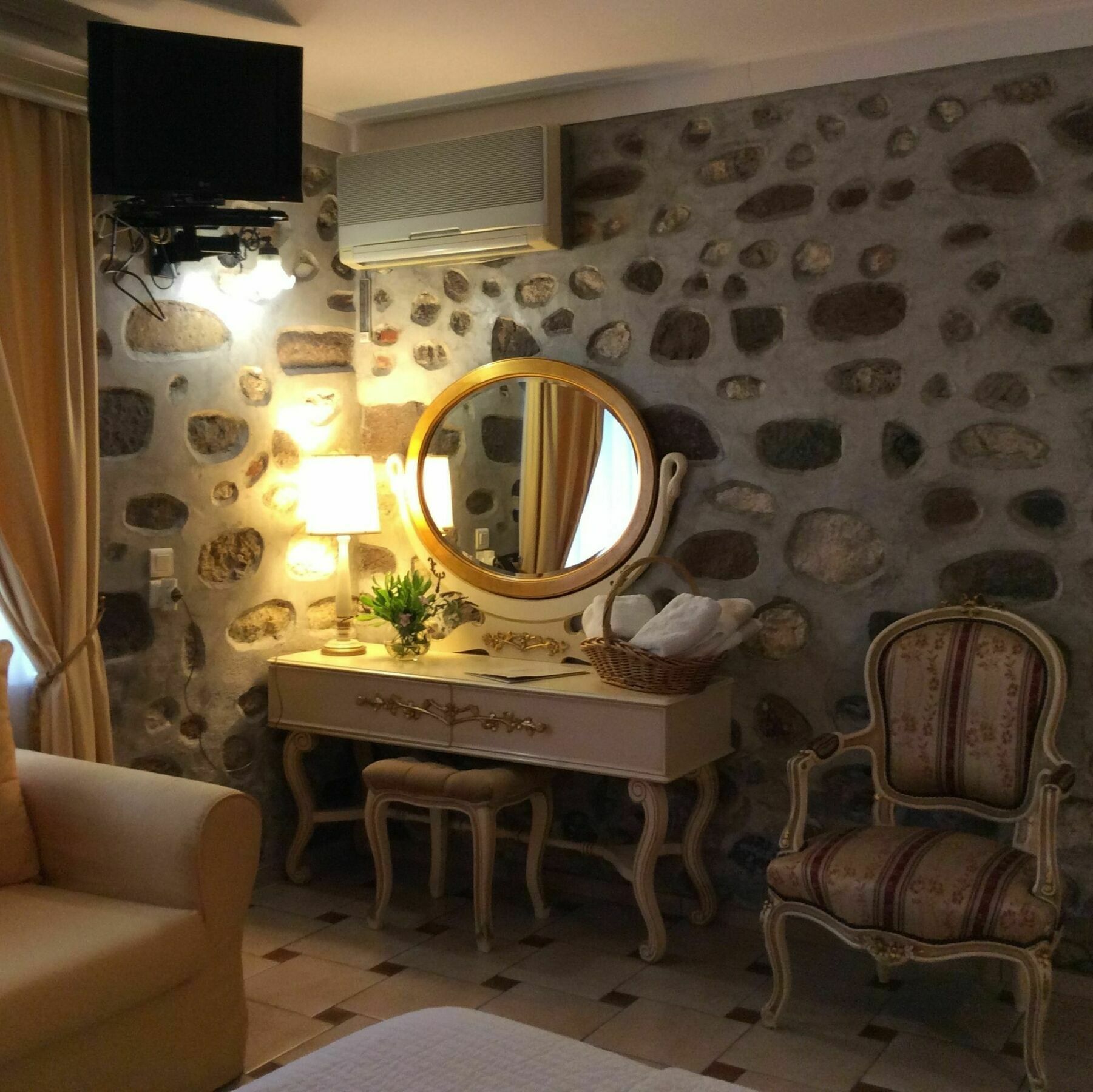 Hotel Pyrgos Of Mytilíni Extérieur photo