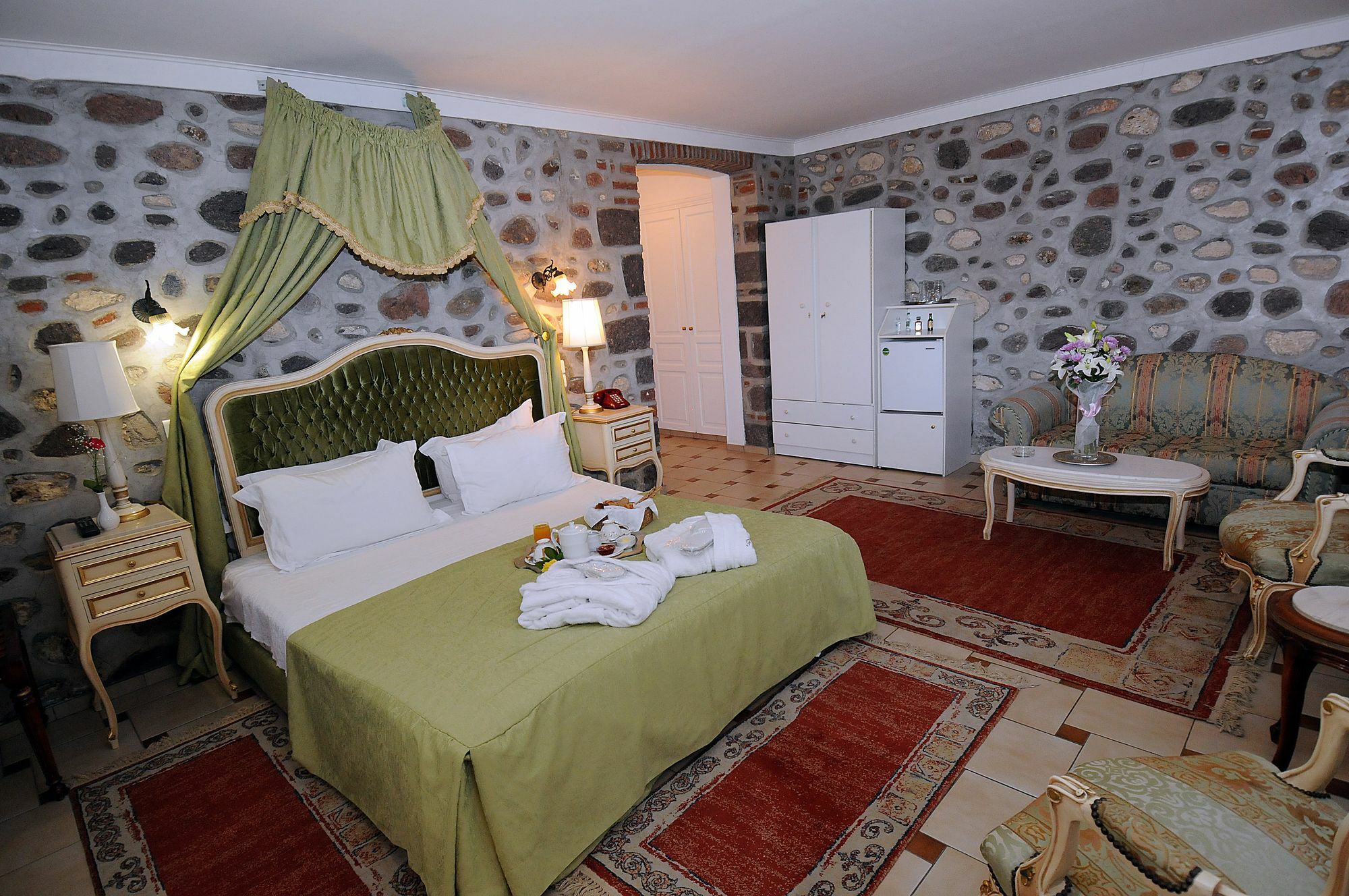 Hotel Pyrgos Of Mytilíni Extérieur photo