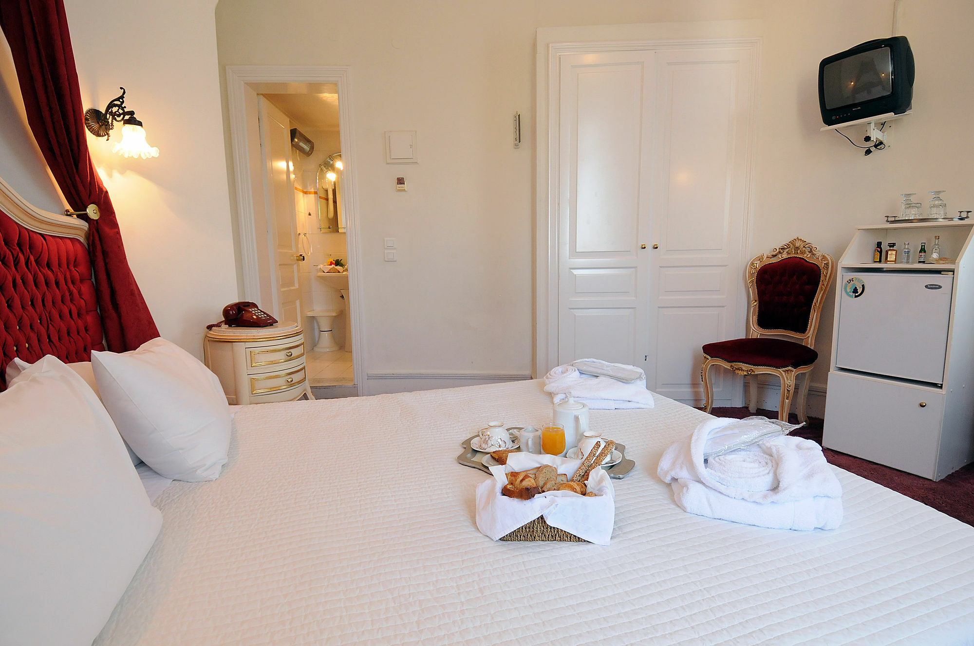Hotel Pyrgos Of Mytilíni Extérieur photo