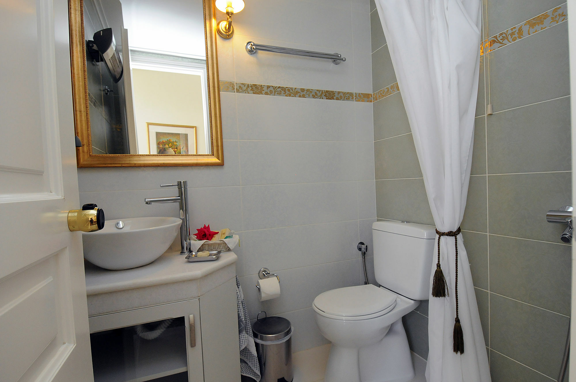 Hotel Pyrgos Of Mytilíni Extérieur photo